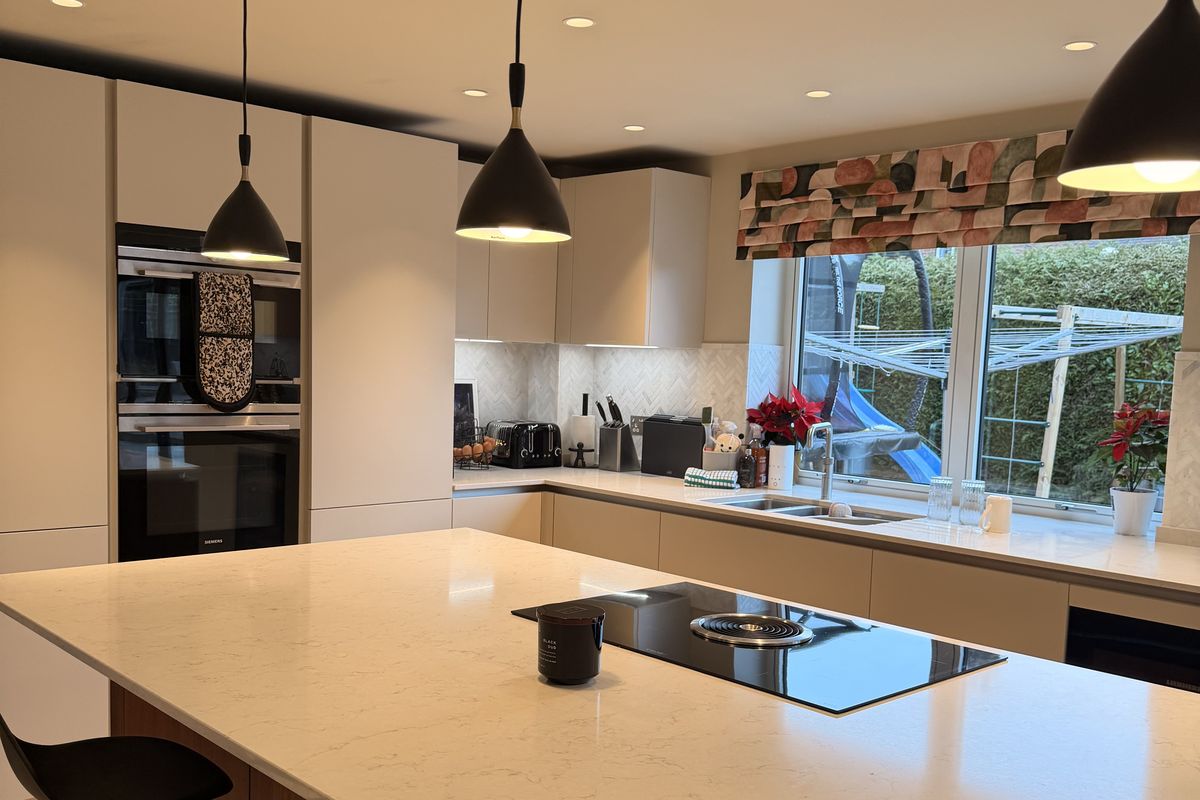 Clean, tidy kitchen finished to the Insignia Standard in Gloucester